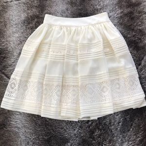 Cream a line skirt